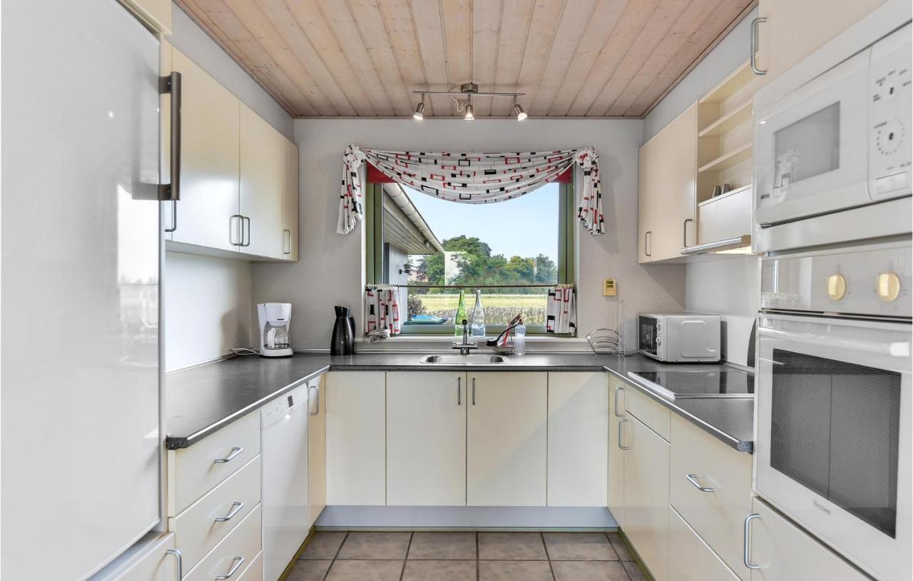 Lovely Home In Logumkloster With House A Panoramic View Agerskov Bagian luar foto
