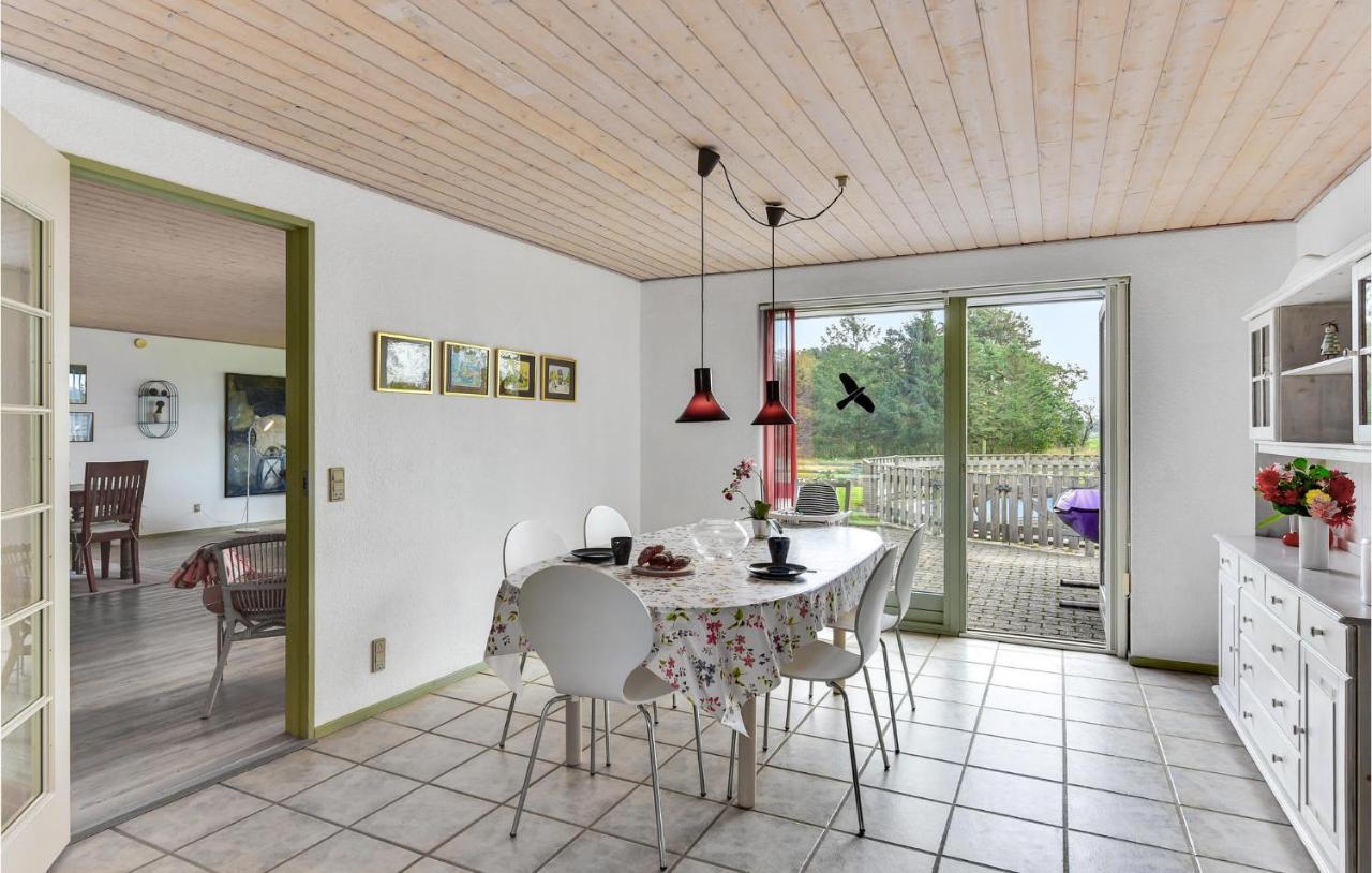Lovely Home In Logumkloster With House A Panoramic View Agerskov Bagian luar foto